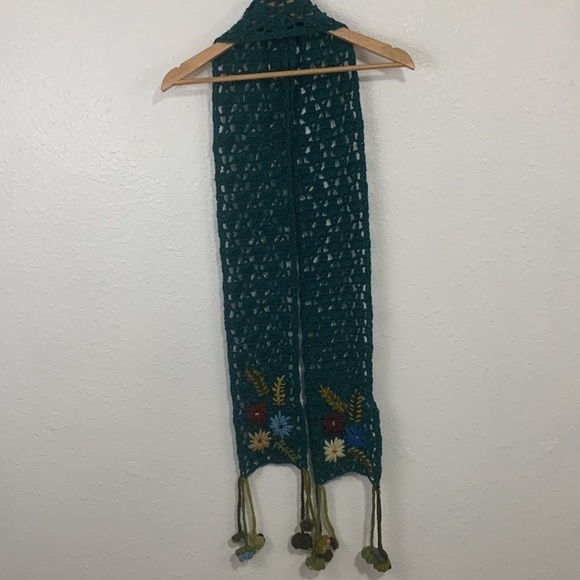 Tara Teal 100% Wool Boho Crochet Scarf One Size - Picture 5 of 5